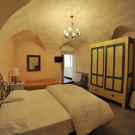 Erasmo Rooms & Breakfast Finale Ligure Luaran gambar
